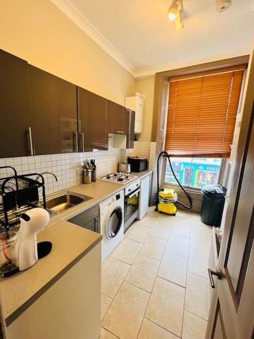 3 Notting Hill, Portobello Road-Amazing Location! London Exteriör bild