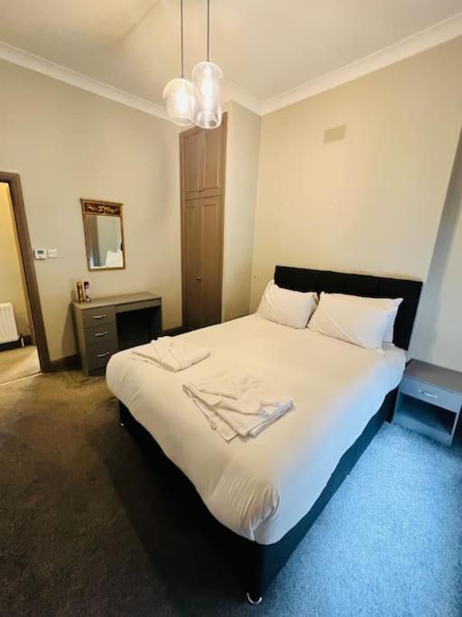 3 Notting Hill, Portobello Road-Amazing Location! London Exteriör bild