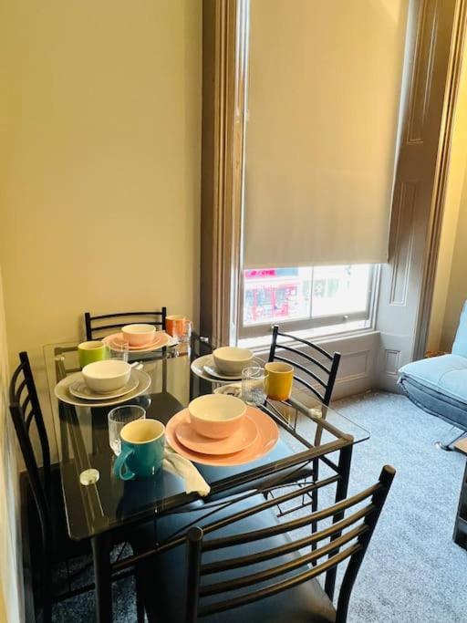 3 Notting Hill, Portobello Road-Amazing Location! London Exteriör bild